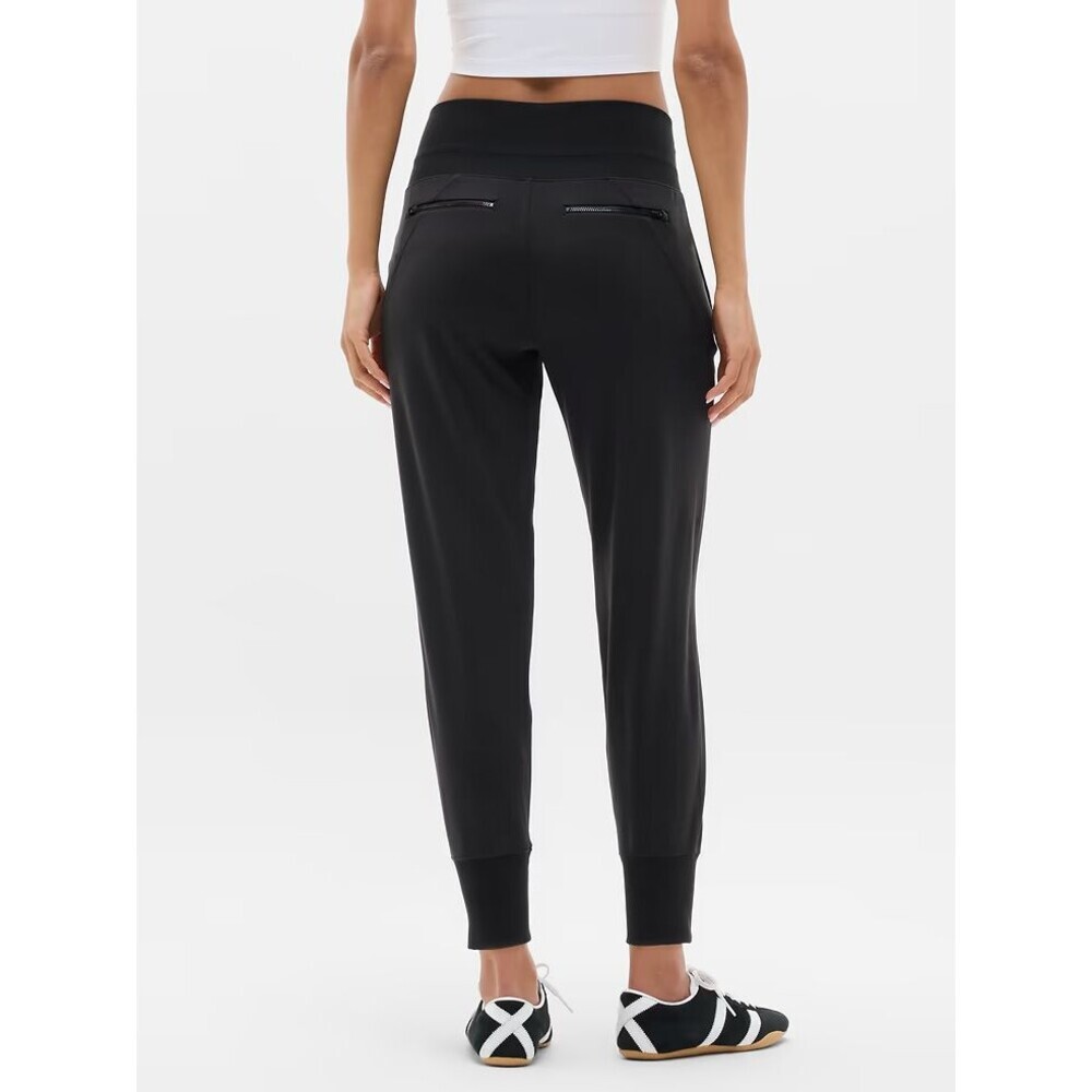 Athleta Women's Venice High Rise Black Jogger Pants Size Medium 597888 $98 - Picture 2 of 10